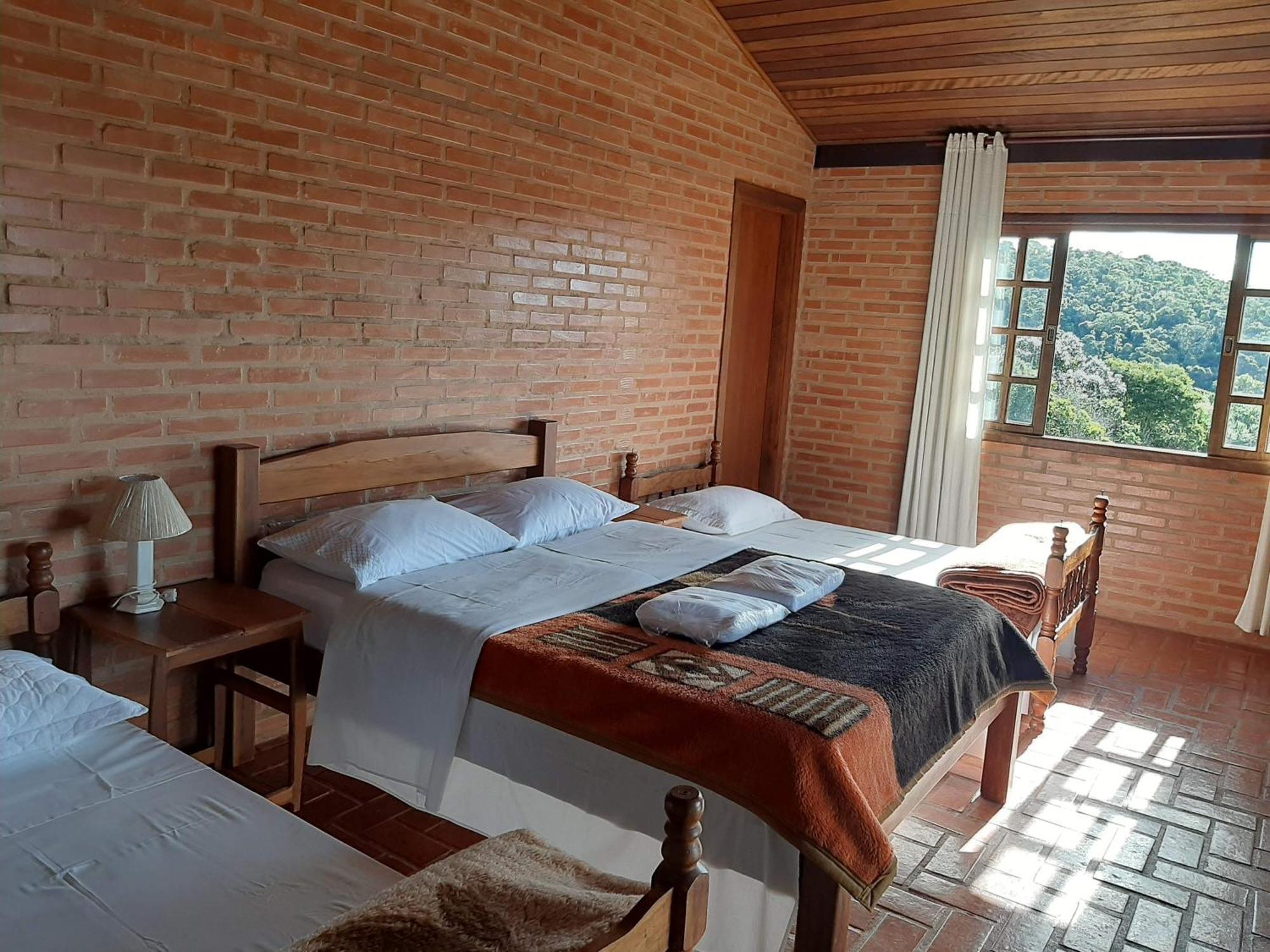 Gota De Orvalho Inn Cunha
